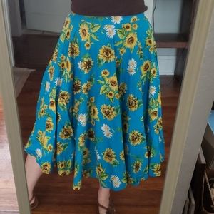🌻Modcloth/Hell Bunny Vixen Sunflower Skirt🌻